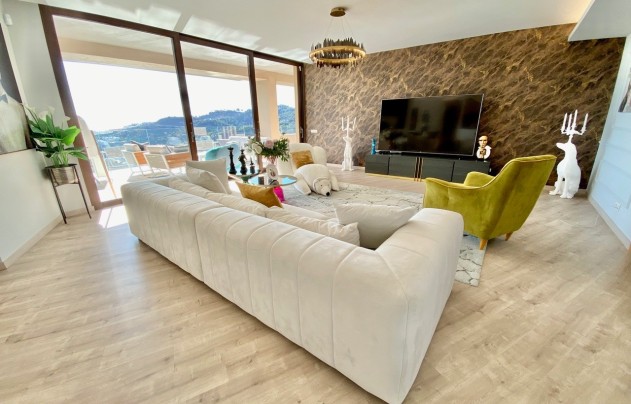 Resale - Apartment - Benahavis - La Quinta