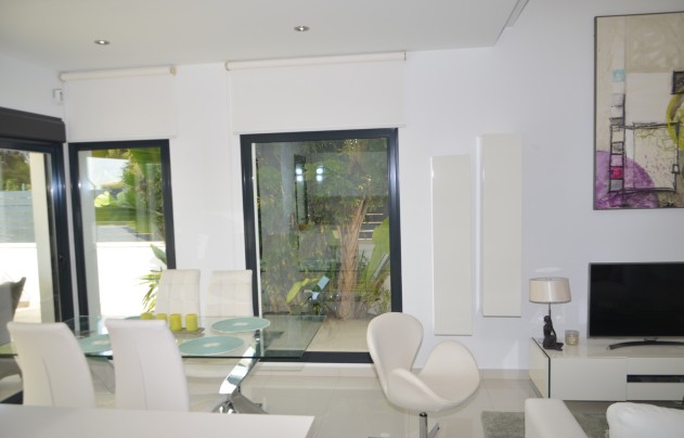 Resale - Villa - Pilar de la Horadada