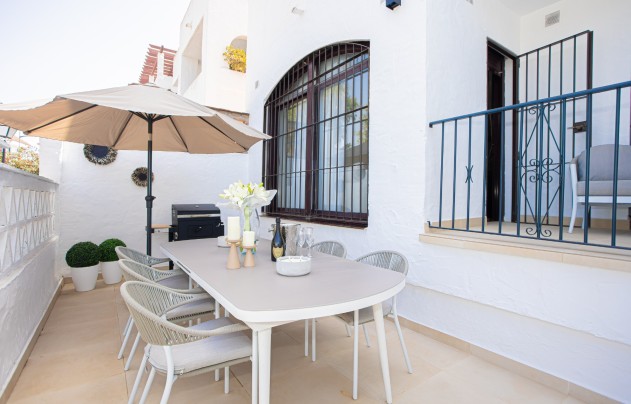 Resale - Apartment - Marbella - Nueva Andalucía