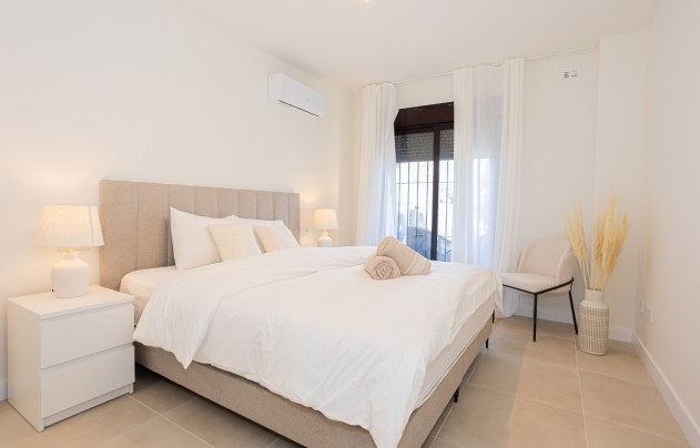 Resale - Apartment - Marbella - Nueva Andalucía