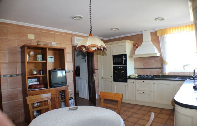 Resale - Villa - Alfas del Pí - Arabi