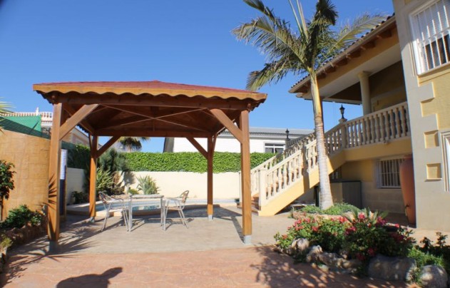 Resale - Villa - Alfas del Pí - Arabi