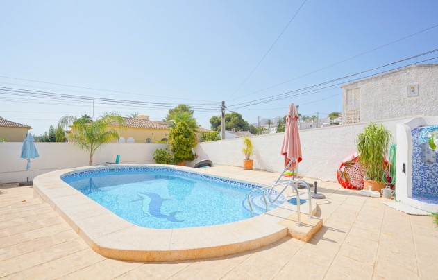 Resale - Villa - Calpe - Partida Calalga