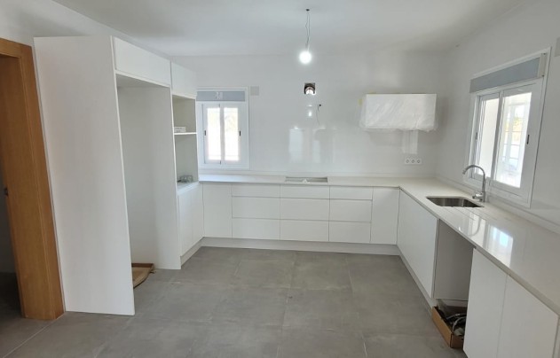 Reventa - Villa - Catral