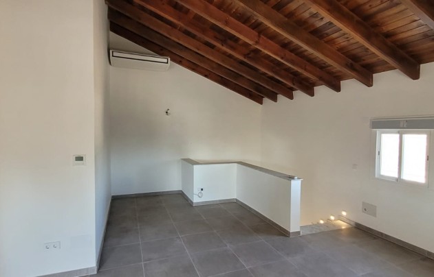 Reventa - Villa - Catral