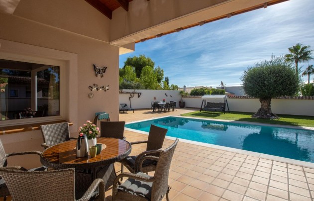 Resale - Villa - Alfas del Pí