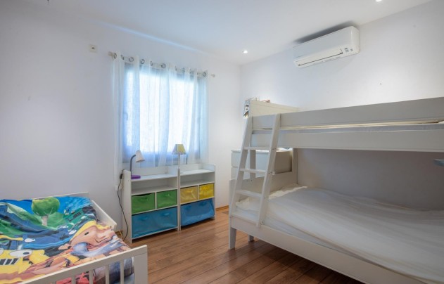 Resale - Villa - Alfas del Pí