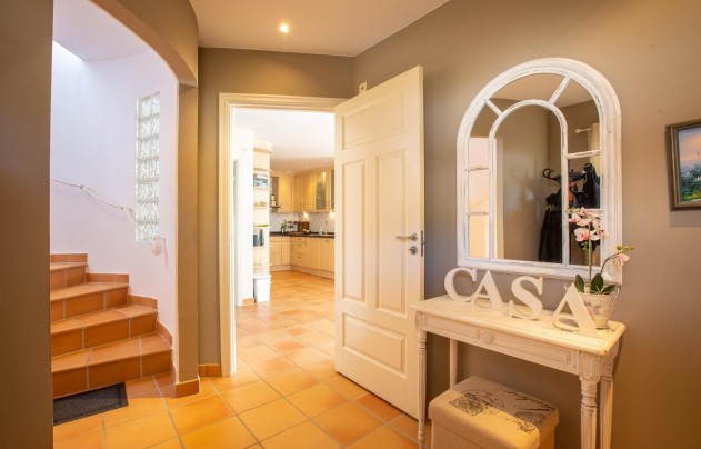 Resale - Villa - Alfas del Pí