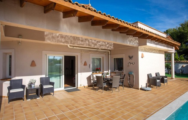 Resale - Villa - Alfas del Pí