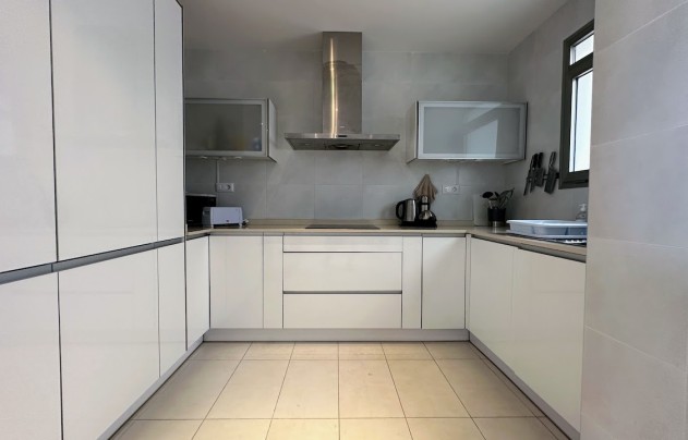 Resale - Apartment - Orihuela Costa - La Zenia