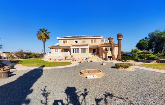 Resale - Villa - San Miguel de Salinas