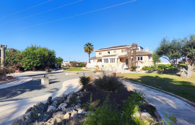 Resale - Villa - San Miguel de Salinas