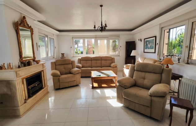 Resale - Villa - San Miguel de Salinas