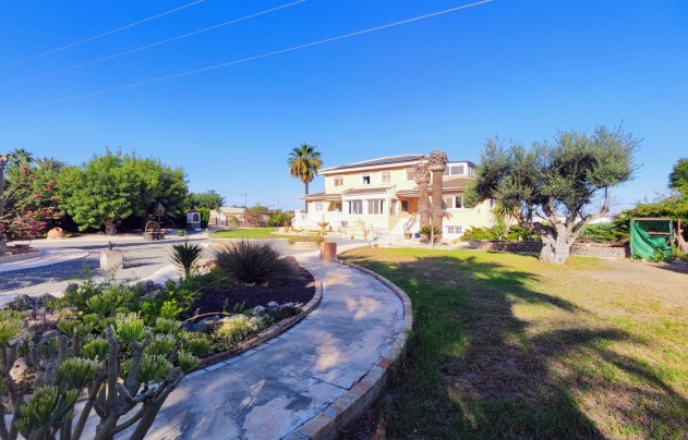 Resale - Villa - San Miguel de Salinas