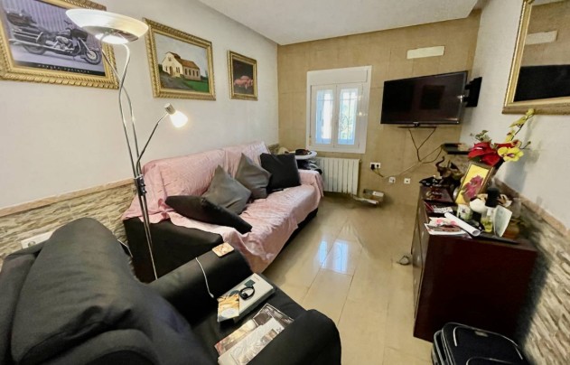 Resale - Villa - Guardamar del Segura