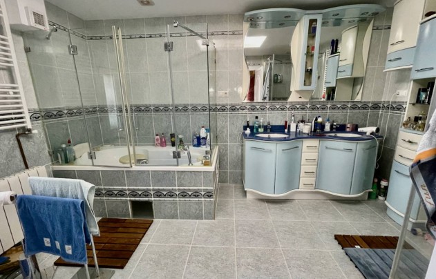 Resale - Villa - Guardamar del Segura