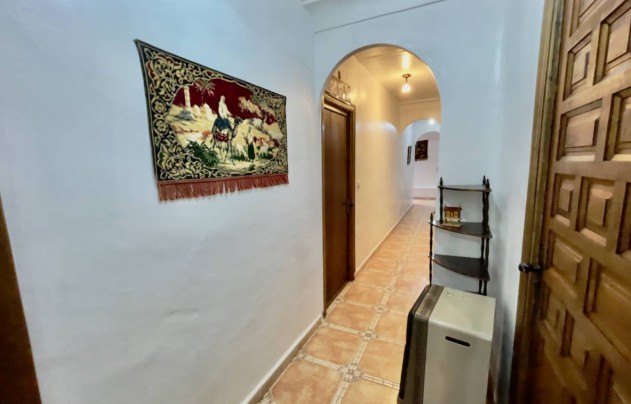 Resale - Villa - Orihuela