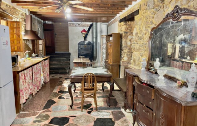 Resale - Villa - Orihuela