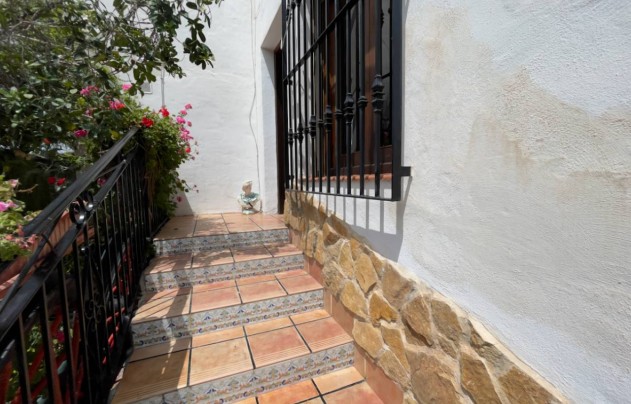 Resale - Villa - Orihuela