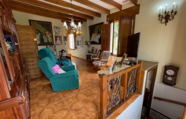 Resale - Villa - Orihuela