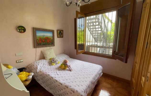 Resale - Villa - Orihuela