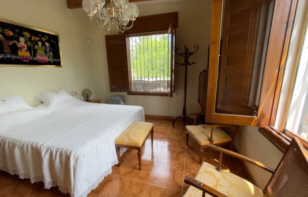 Resale - Villa - Orihuela