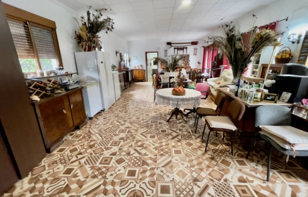 Resale - Villa - Orihuela