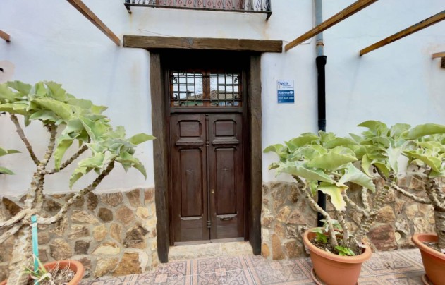 Resale - Villa - Orihuela