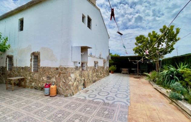 Resale - Villa - Orihuela