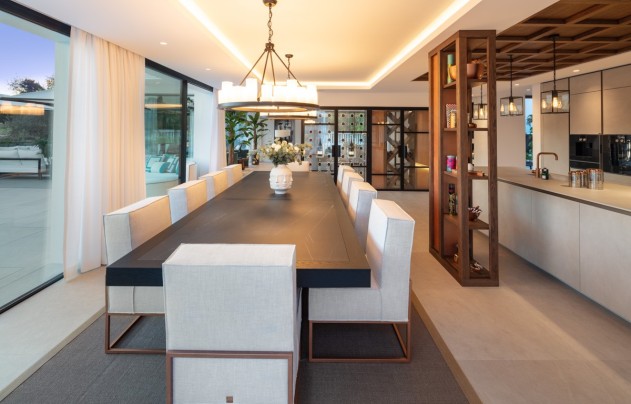 Resale - Villa - Marbella - Nueva Andalucía