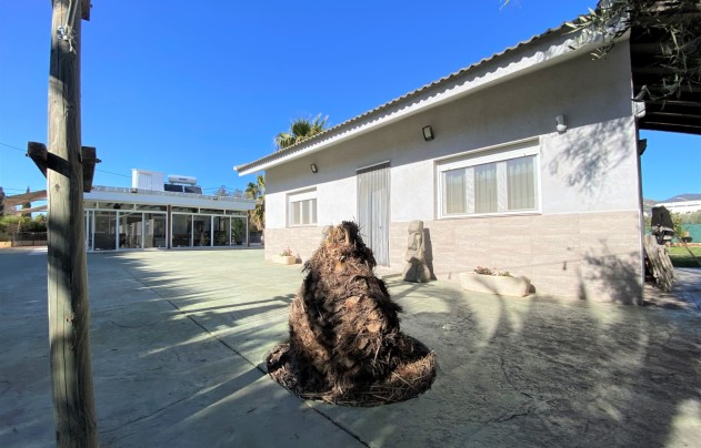Resale - Villa - Sax