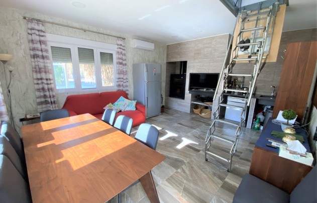 Resale - Villa - Sax