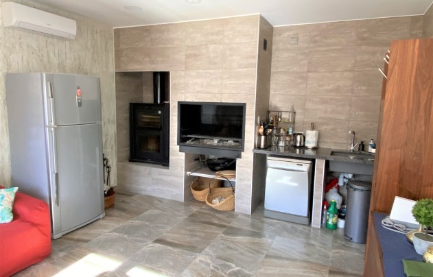 Resale - Villa - Sax