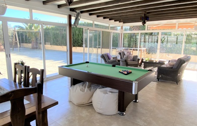 Resale - Villa - Sax