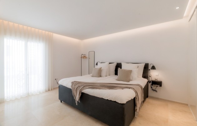 Resale - Apartment - Marbella - Puerto Banús