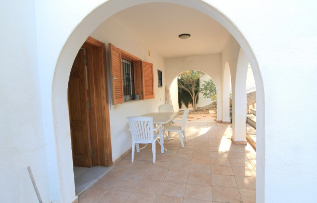 Resale - Villa - Mil Palmeras