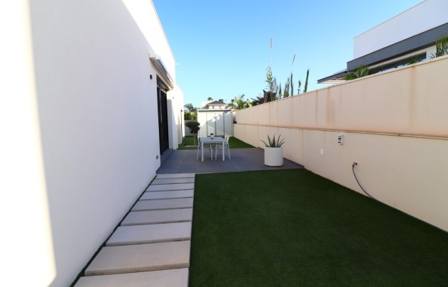 Resale - Villa - Formentera del Segura - Euroroda