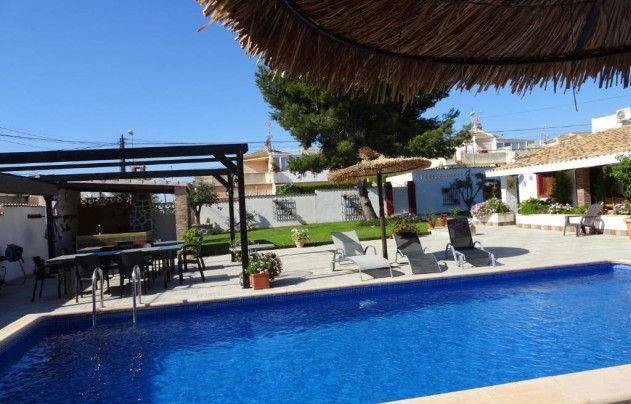 Revente - Villa - Orihuela Costa - Lomas De Cabo Roig