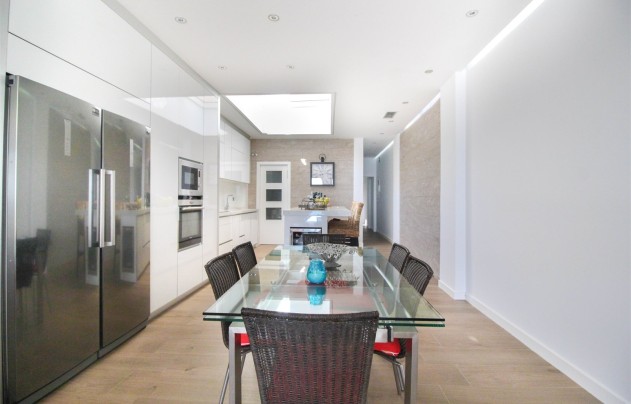 Resale - House - Los Alcazares