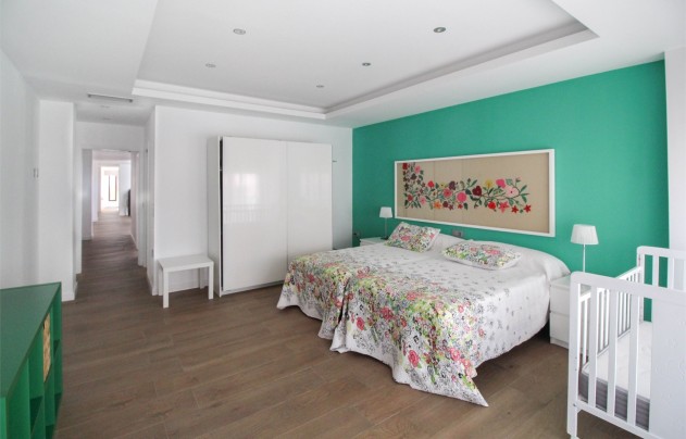 Resale - House - Los Alcazares