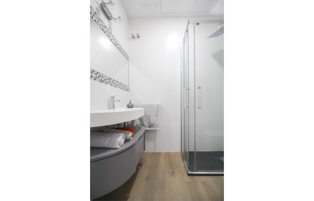 Resale - House - Los Alcazares