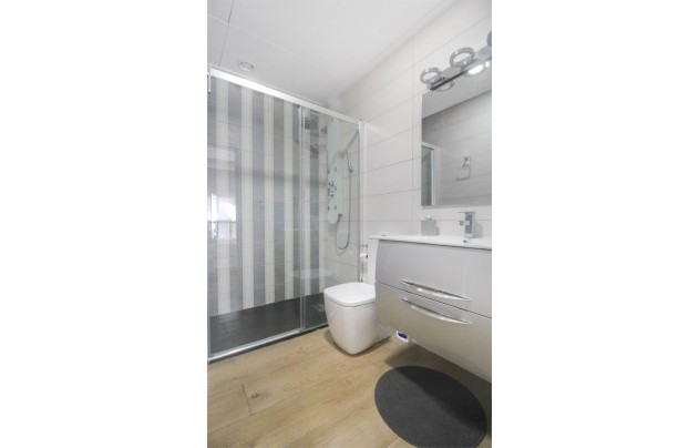 Resale - House - Los Alcazares