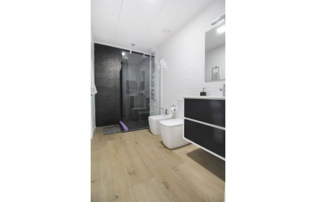 Resale - House - Los Alcazares