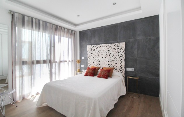 Resale - House - Los Alcazares