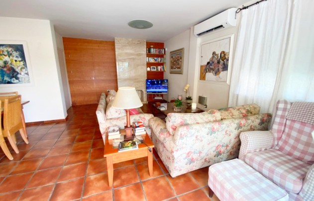 Resale - Villa - Los Alcazares