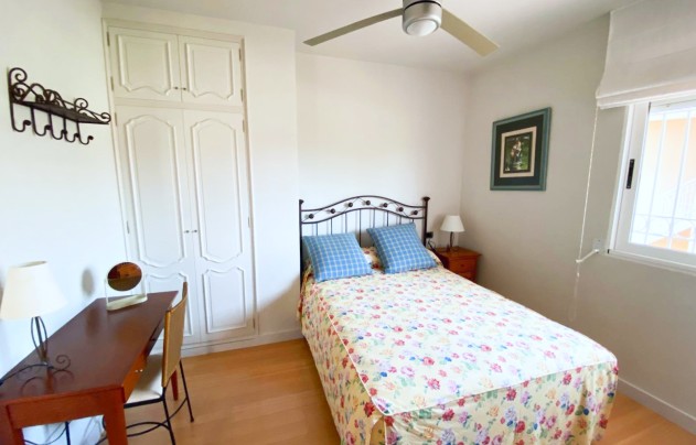 Resale - Villa - Los Alcazares