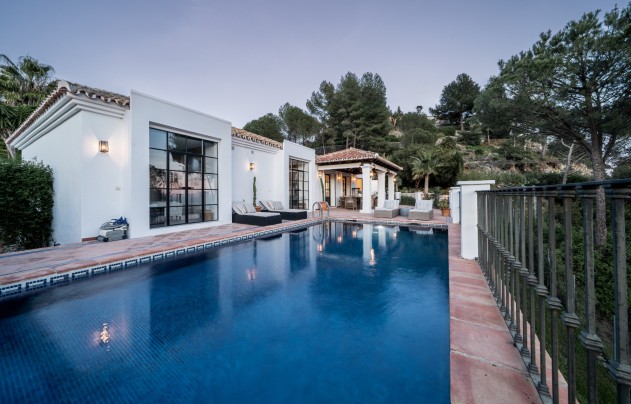 Resale - Villa - Benahavis
