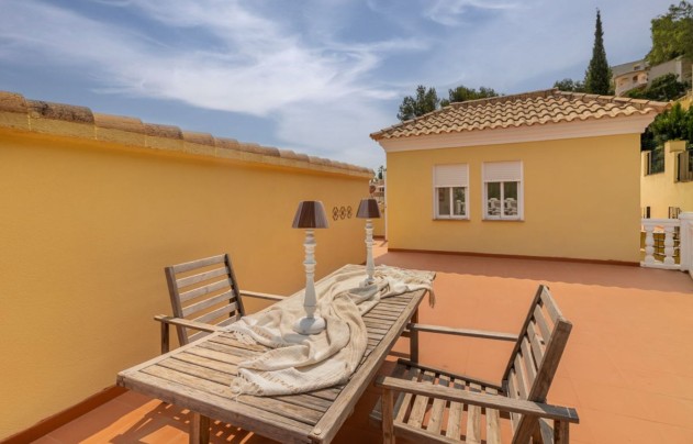 Resale - Villa - Calpe - Zona Puerto Blanco - Maryvilla