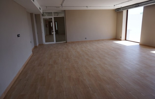 Resale - Commercial - Ciudad Quesada