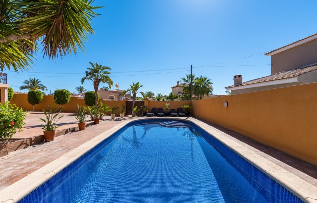 Resale - Villa - Ciudad Quesada